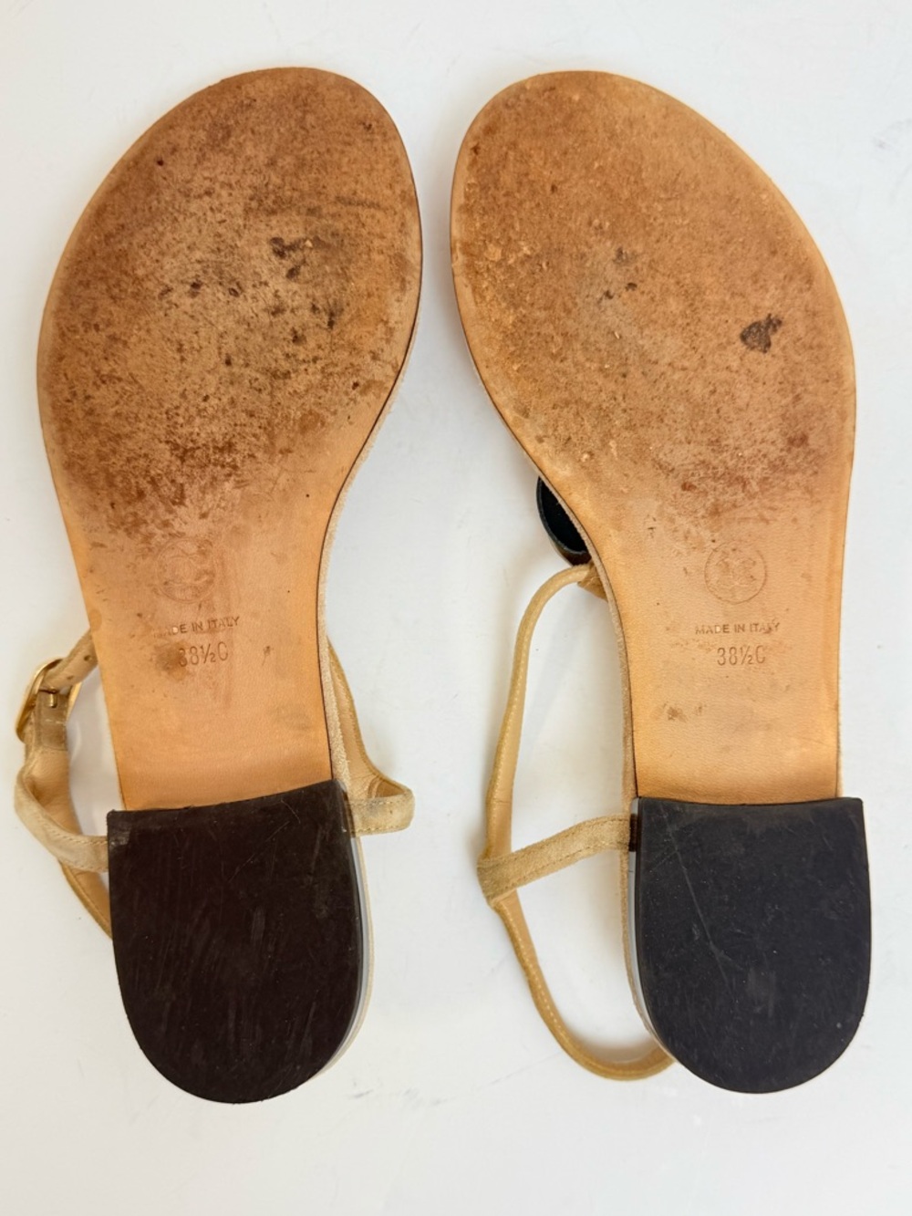 Chanel Camellia Thong Sandals 2016 Beige Suede CC Resin Flower Flats EU 38.5 - Picture 9 of 11